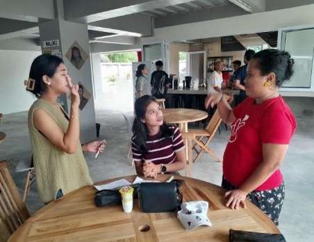 Deskripsi gambar di sini
