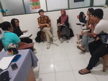 Deskripsi gambar di sini