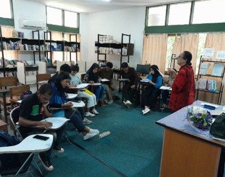 Deskripsi gambar di sini