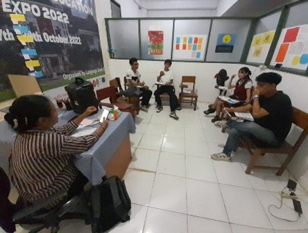 Deskripsi gambar di sini