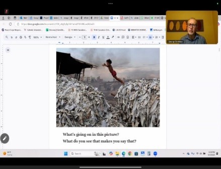 Deskripsi gambar di sini