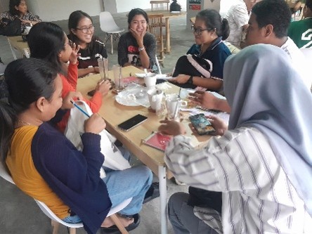 Deskripsi gambar di sini