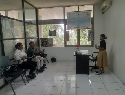 Deskripsi gambar di sini