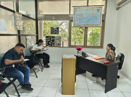 Deskripsi gambar di sini