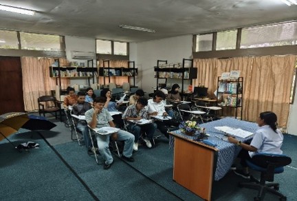 Deskripsi gambar di sini