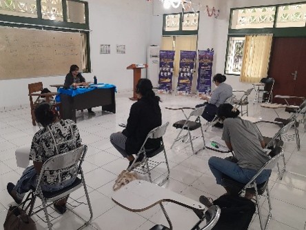 Deskripsi gambar di sini